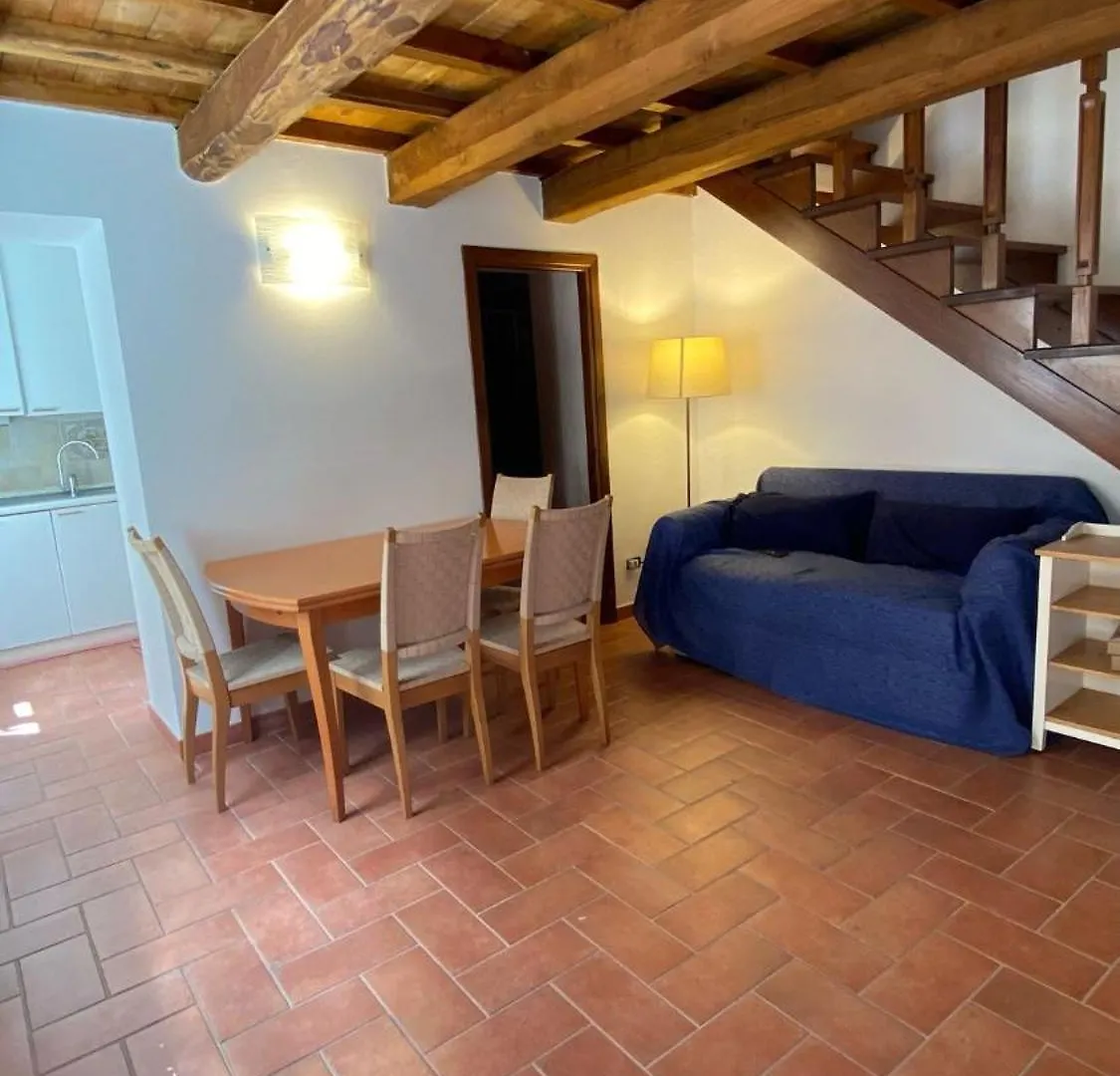 Casaremo Villa Rome 0*,